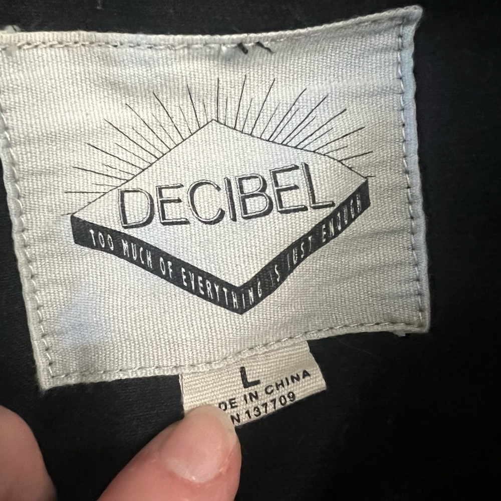 Decibel gray / black denim Jean jacket - cheetah on back - size large - Picture 5 of 5